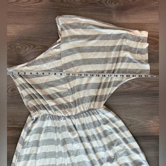 Fantastic Fawn Gray Stripe One Shoulder Mini Dress NWT Women’s size Medium - Picture 4 of 9